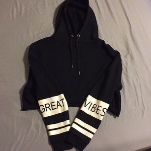 Long sleeve cropped sweatshirt